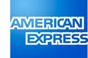 Promueven empleados de American Express la importancia de permanecer en la escuela