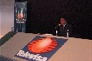 Rindió informe de labores