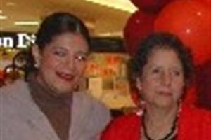 Guadalupe Bustos (Izq) y Gpe. Robles (der), finalistas.